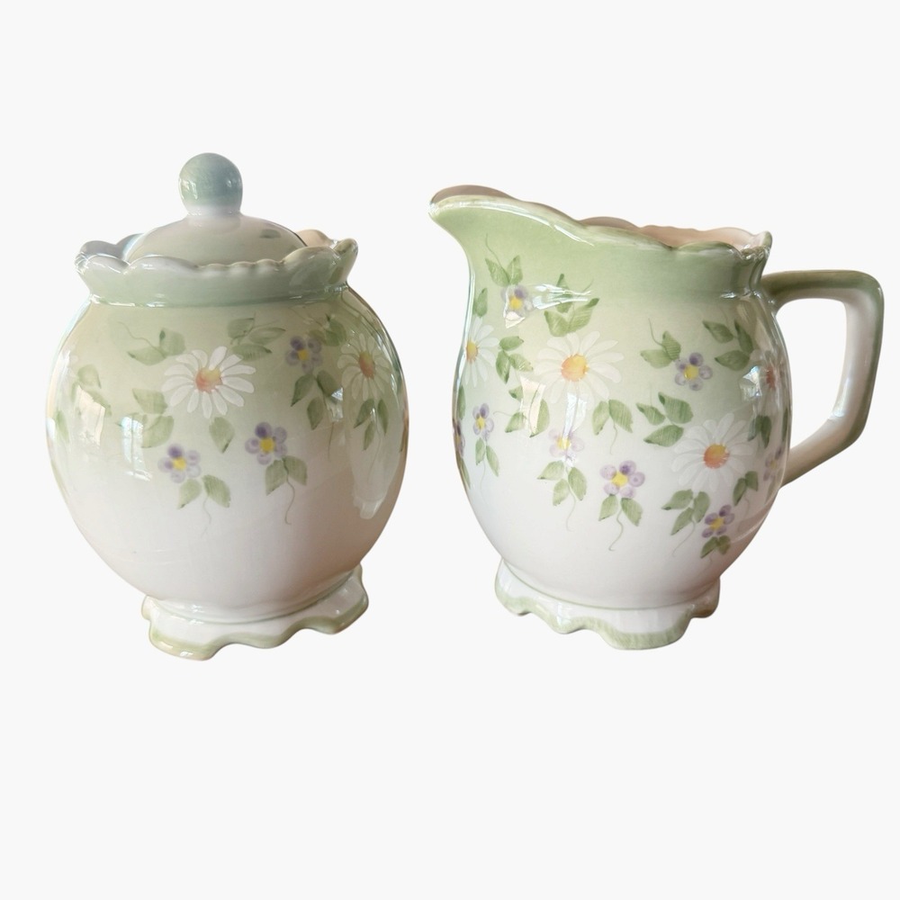 Vintage Creamer And Sugar Bowl With Lod Floral Daisies Cottagecore Prairie